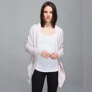 Lululemon Cabin Yogi Wrap Heathered White / Neutral Blush size 8